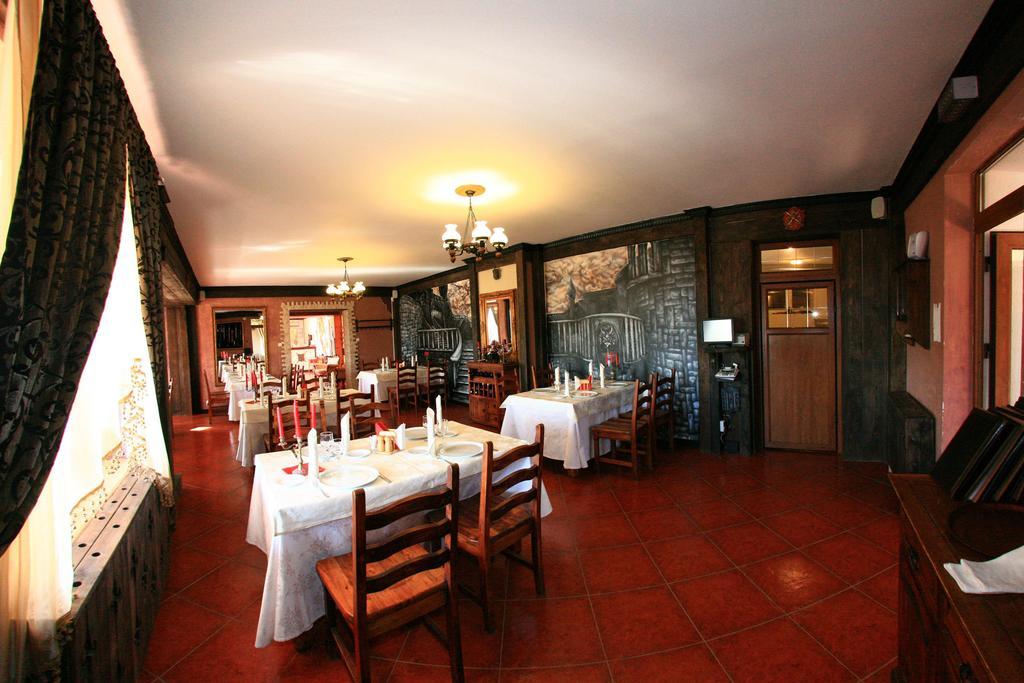 Hotel Castelul Lupilor Chimindia Exteriér fotografie