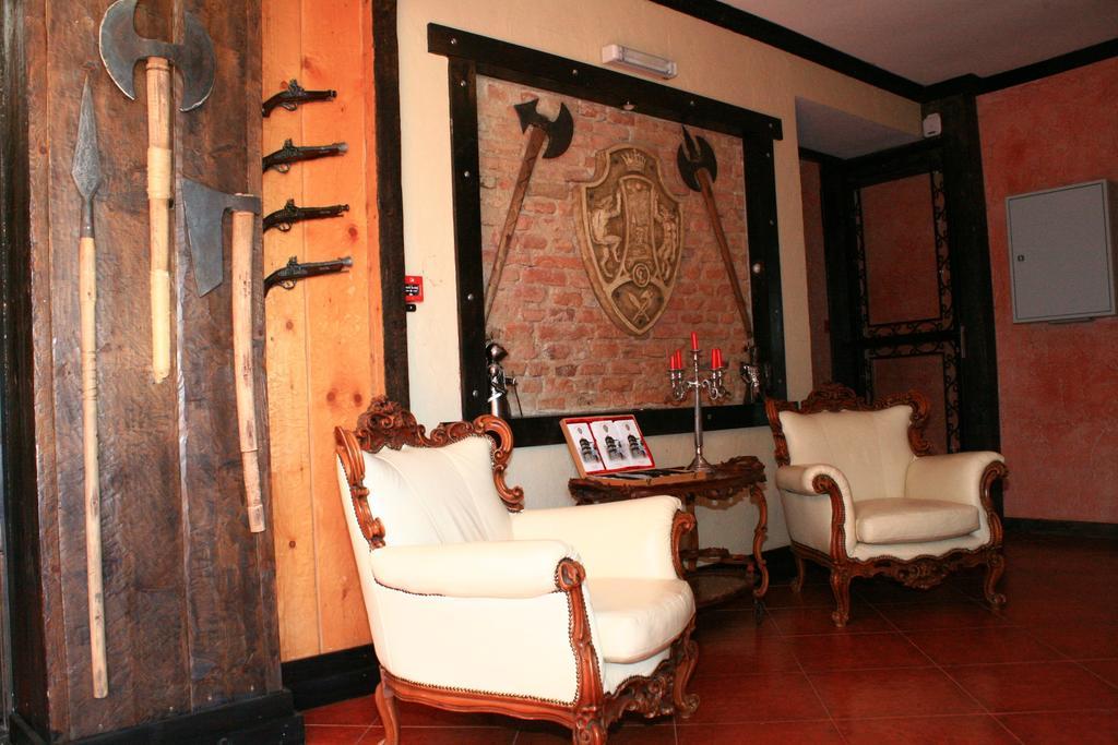 Hotel Castelul Lupilor Chimindia Exteriér fotografie