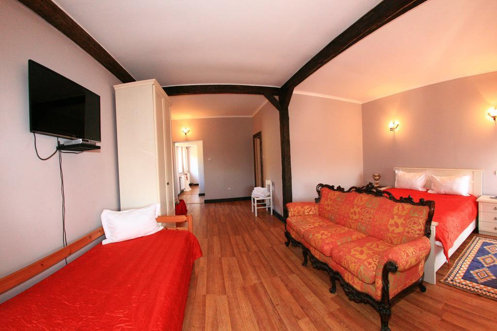 Hotel Castelul Lupilor Chimindia Pokoj fotografie